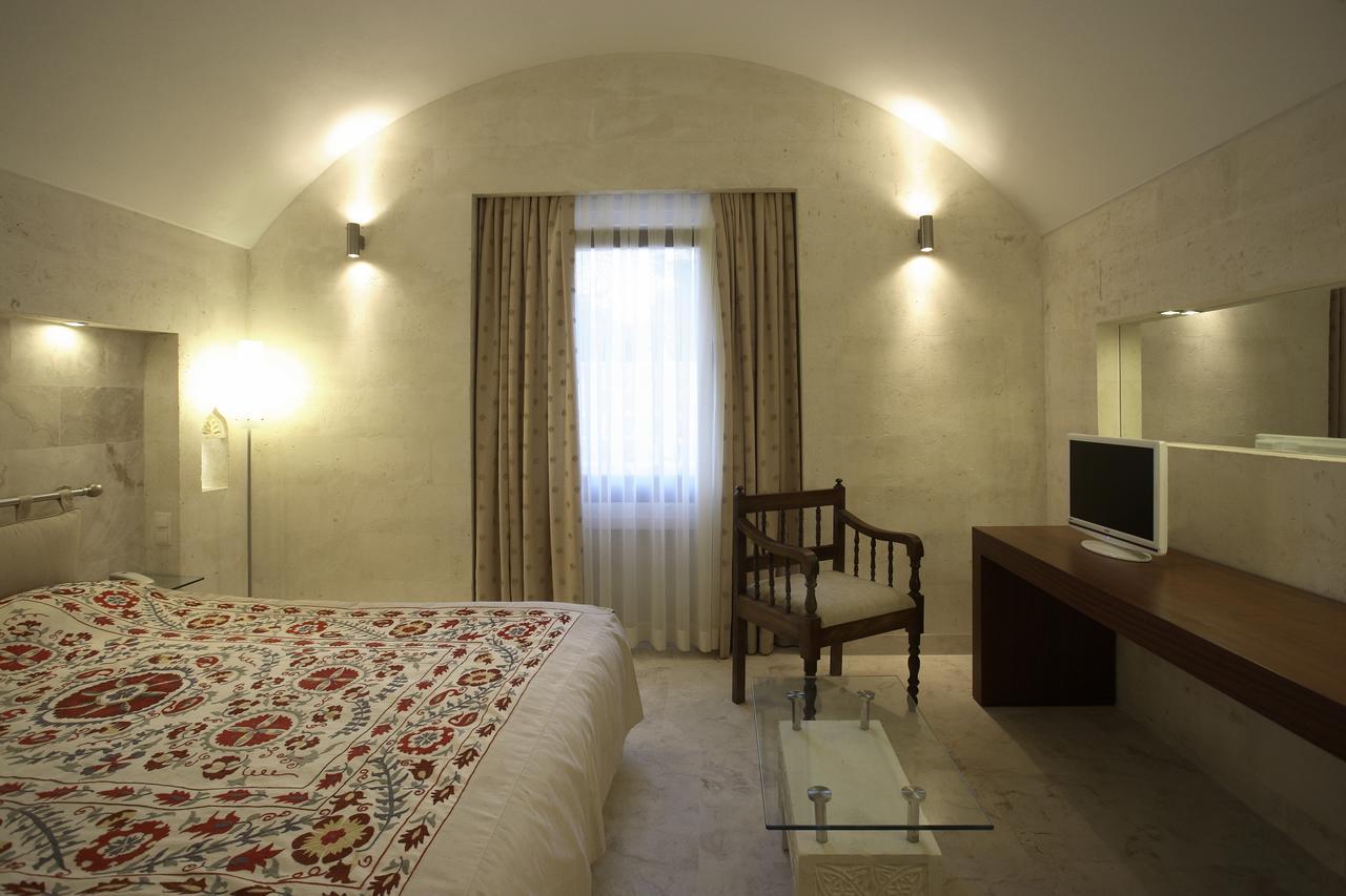 Kasr-I Nehroz Hotel Midyat Buitenkant foto